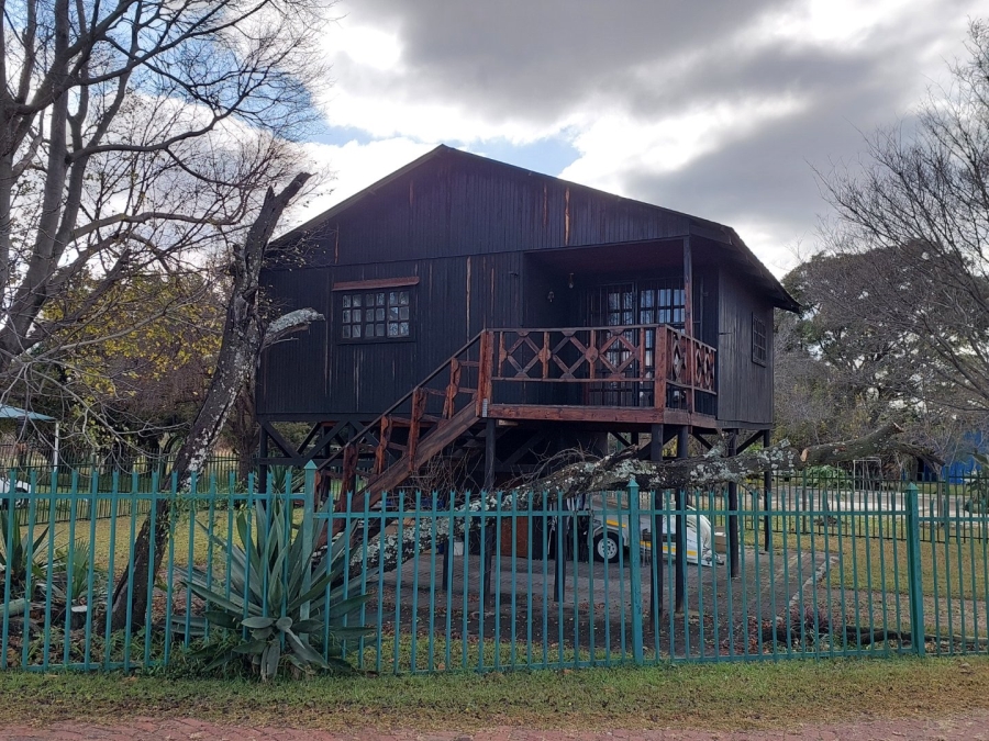 14 Bedroom Property for Sale in Krokodildrift A H North West